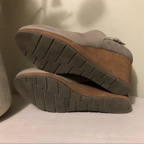 Dr Scholl’s Wedge Ankle Boots Size 11 Like New - Picture 9 of 9